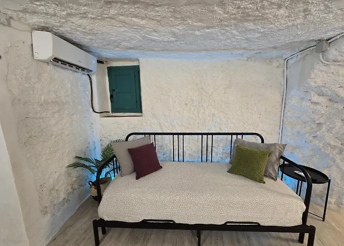 Bonita Casa Cueva Con Jacuzzi