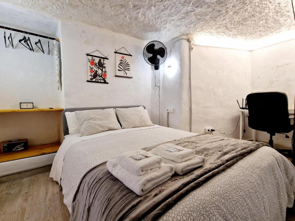 Bonita Casa Cueva Con Jacuzzi Apartment *