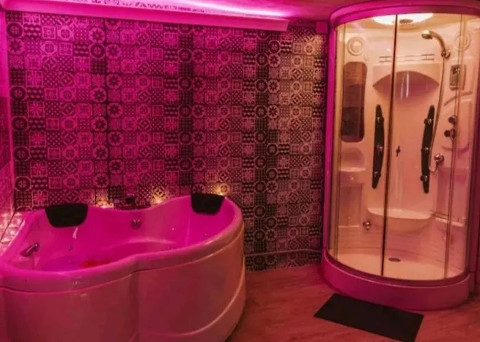 Bonita Casa Cueva Con Jacuzzi